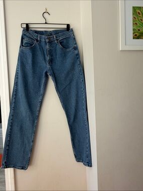 Wrangler Men's Straight-Leg Denim Jeans in Medium Blue